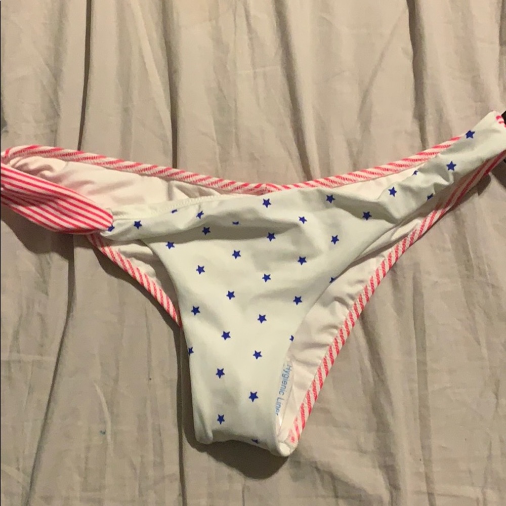 Cheeky American Victoria secret bottoms